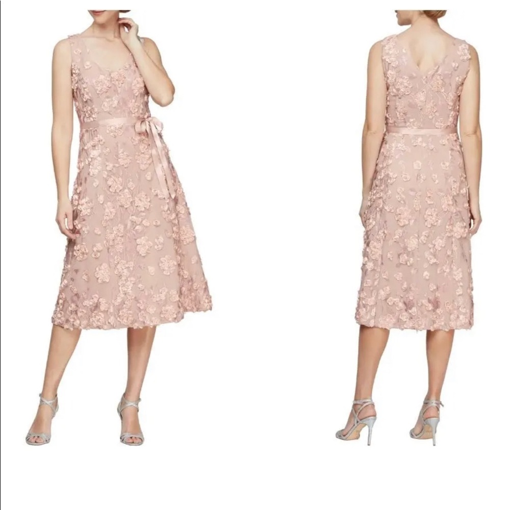 Cocktail dress - only worn once !